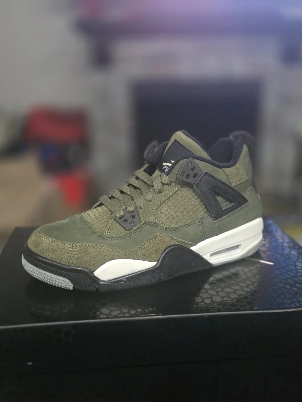 Nike Air Jordan 4 Retro SE Craft Medium Olive (GS)